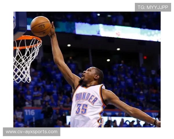 范弗利特伤缺火箭,阿门汤普森获更多控球机会 范弗利特伤缺火箭,阿门汤普森获更多控球机会